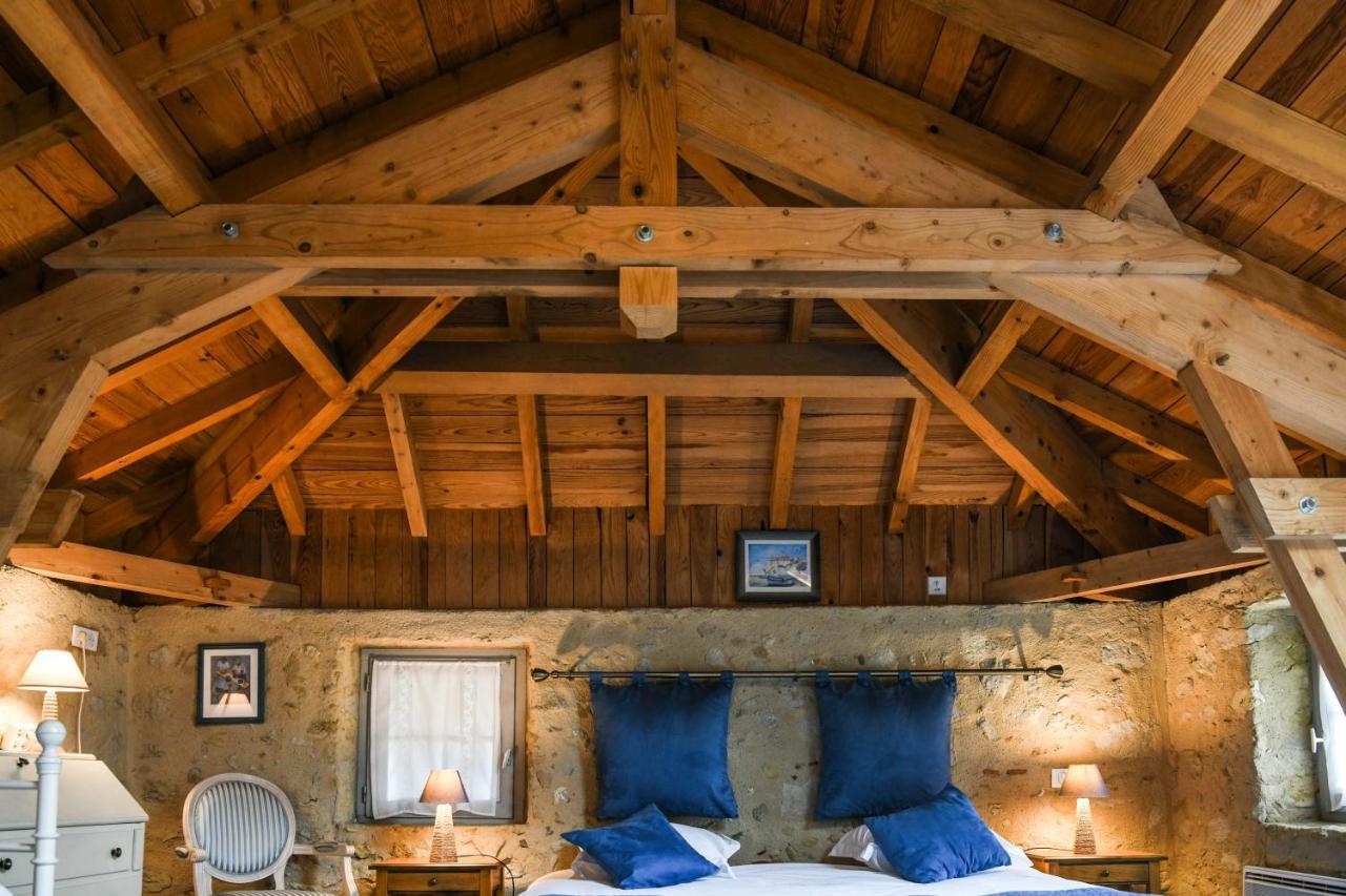 Logis Le Relais Du Bastidou Hotel Beaumarches Exterior photo